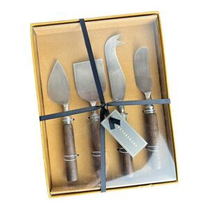 NWT Pottery Barn  Wooden Handle Cheese Knives - Set Of 4, New in Box